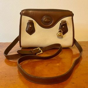 Vintage Dooney and Bourke crossbody